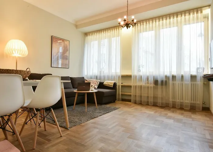 Smulikowskiego 9