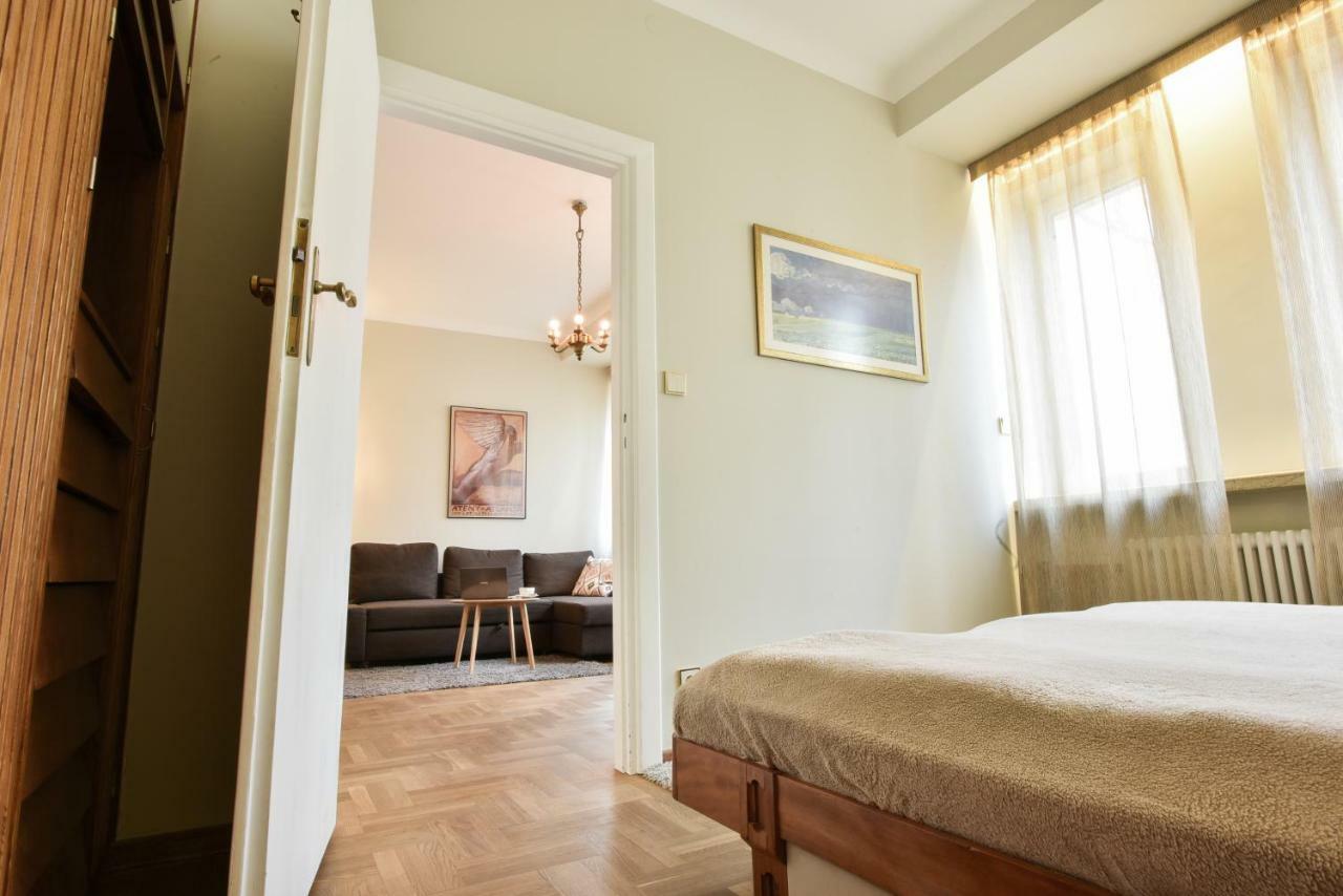 Smulikowskiego 9 * Warsaw